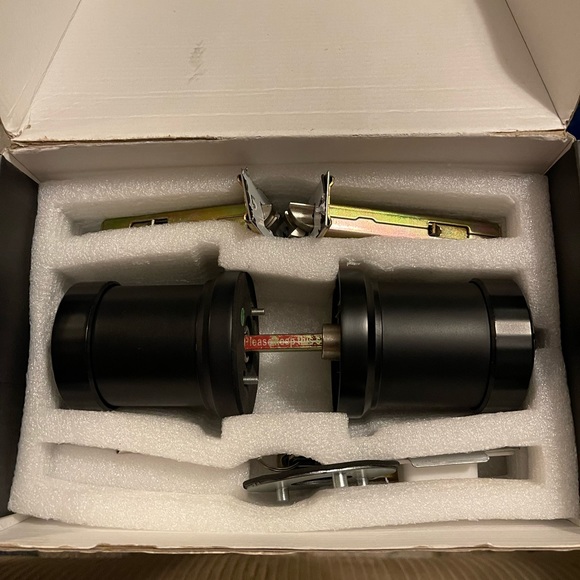 Coolous Fingerprint Code Smart Lock - Picture 4 of 6